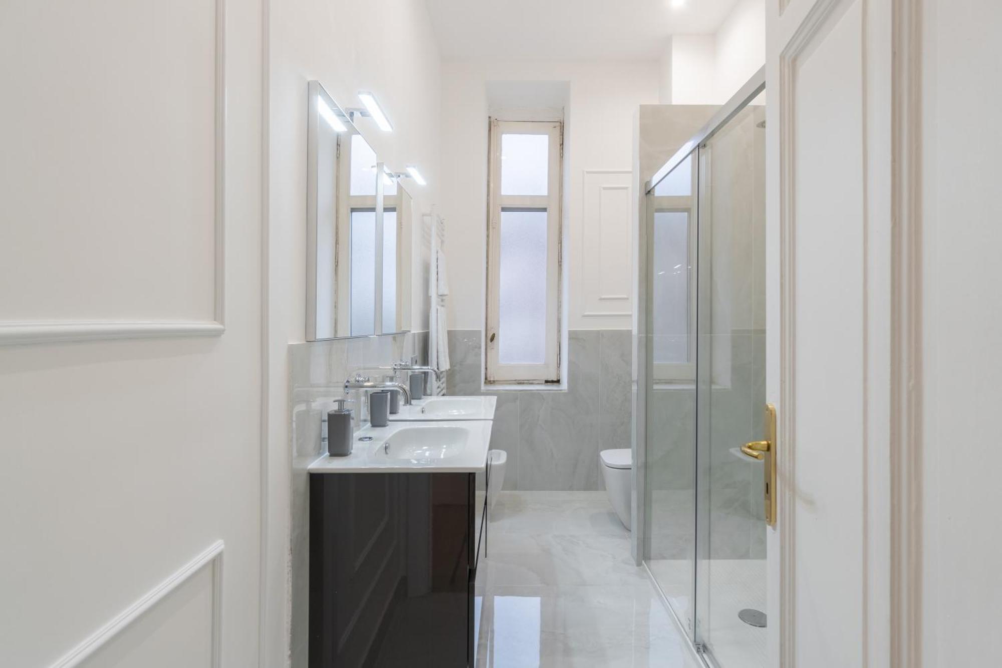 Palazzo Galeoni Luxury Suites Σαλέρνο Εξωτερικό φωτογραφία